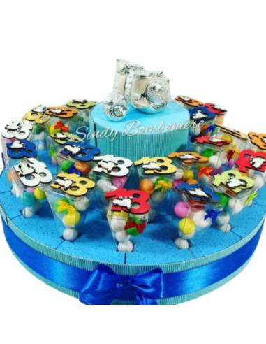Idea bomboniera torta coni plexiglass 18esimo compleanno 18 anni vespa magnete