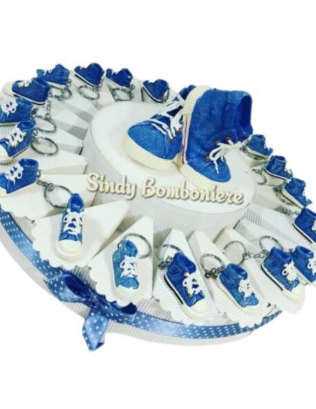TORTA BOMBONIERA SCARPE CONVERSE PORTACHIAVI BLU 18 ANNI COMUNIONE CRESIMA