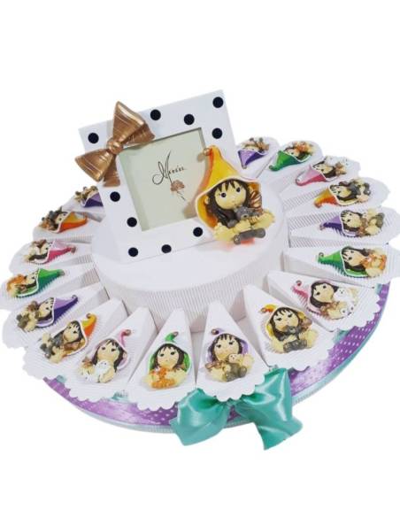 Torta bomboniera bimba streghetta pixie colorate magneti