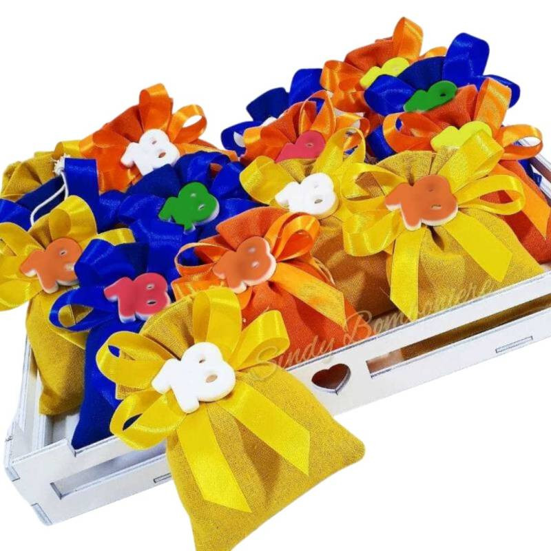 Torta vassoio porta sacchetti colorati per diciottesimo compleanno da 20 sacchetti