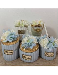 Torta bomboniere candele fiori bianchi, verde e acqua celeste 2