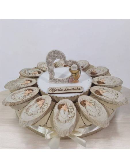 Torta bomboniere Comunione bambino ritratto da appendere