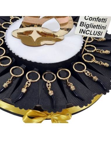 Bomboniere diciottesimo cornetti neri e oro torta portaconfetti