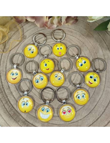 Bomboniere diciottesimo portachiavi smile