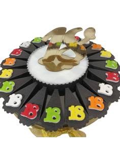Torta di bomboniere 18 anni gessetti colorati