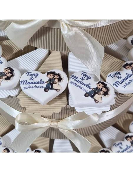 Bomboniere Matrimonio torta portaconfetti calamite cuori sposi personalizzate | Sindy Bomboniere