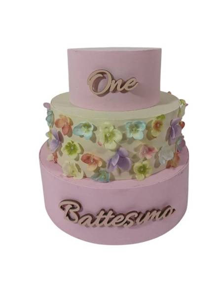 Torta scenografica finta Battesimo bimba con decoro floreale