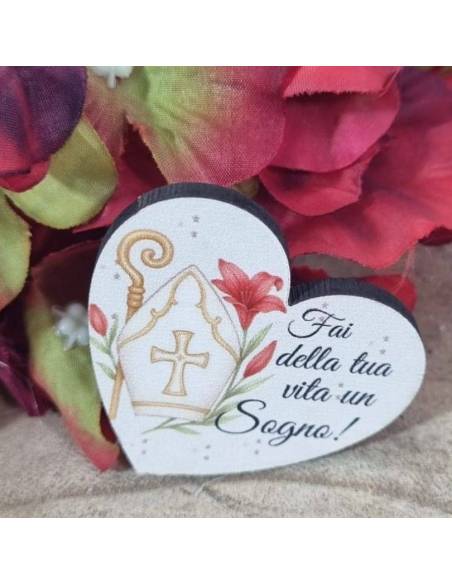 Particolari idee per bomboniere Cresima, cuore con simboli calamite