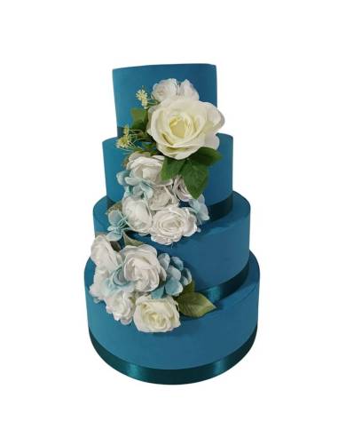 Torte scenografiche quattro piani con decoro floreale