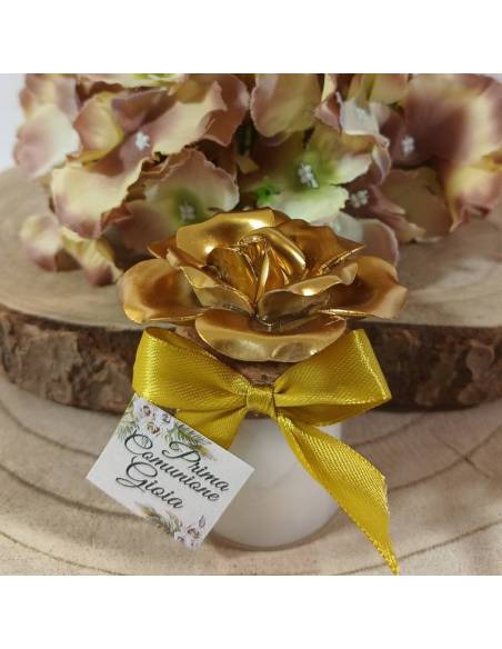 Candele profumate bomboniere fiore dorato in ceramica tag personalizzato