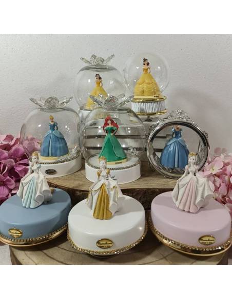 Torta bomboniere calamite principesse Disney miste | Sindy Bomboniere