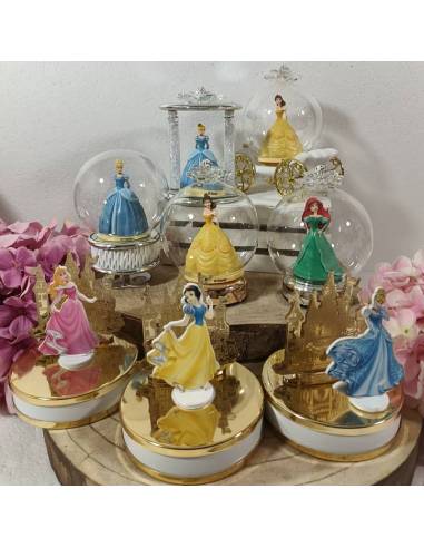 Torta bomboniere calamite principesse Disney miste | Sindy Bomboniere