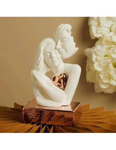 Bomboniere Matrimonio Claraluna statue coppia innamorati con cuore | Sindy Bomboniere