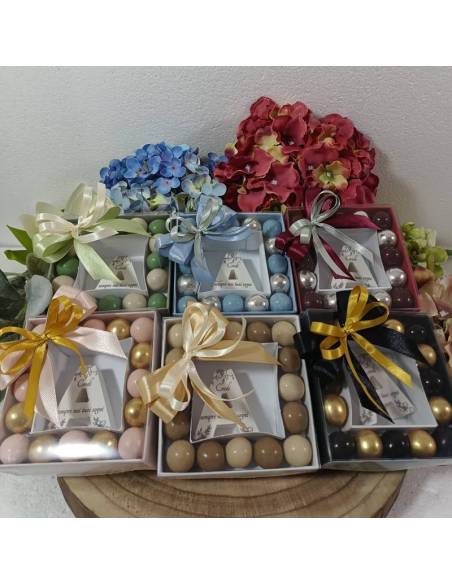 Bomboniere profumatori lettera con scatola degustazione confetti